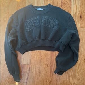 Zara Olive Green Cropped Sweatshirt